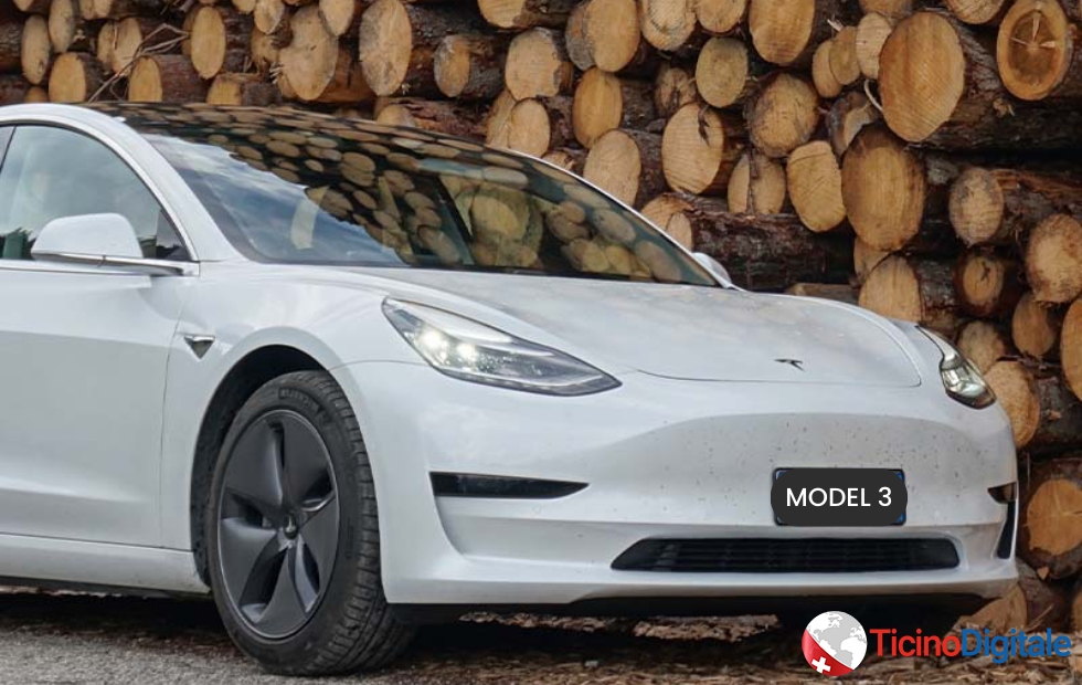 Noleggio Tesla Model 3